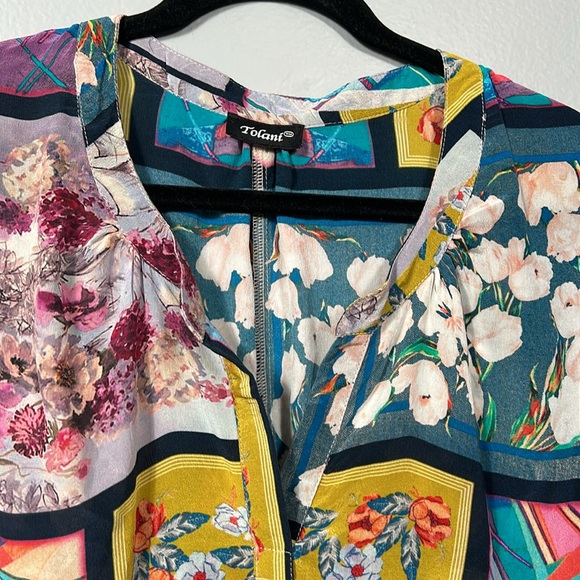 Tolani Silk Floral Blouse Tunic size Large - Picture 12 of 13